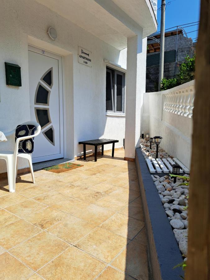 Apartmani Ana-Lora Lopar Bagian luar foto