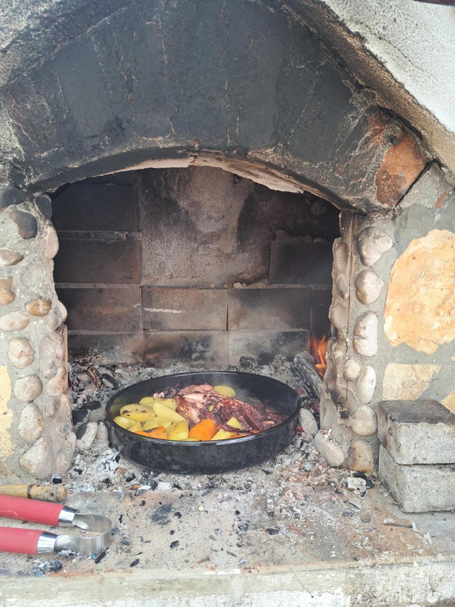 Apartmani Ana-Lora Lopar Bagian luar foto